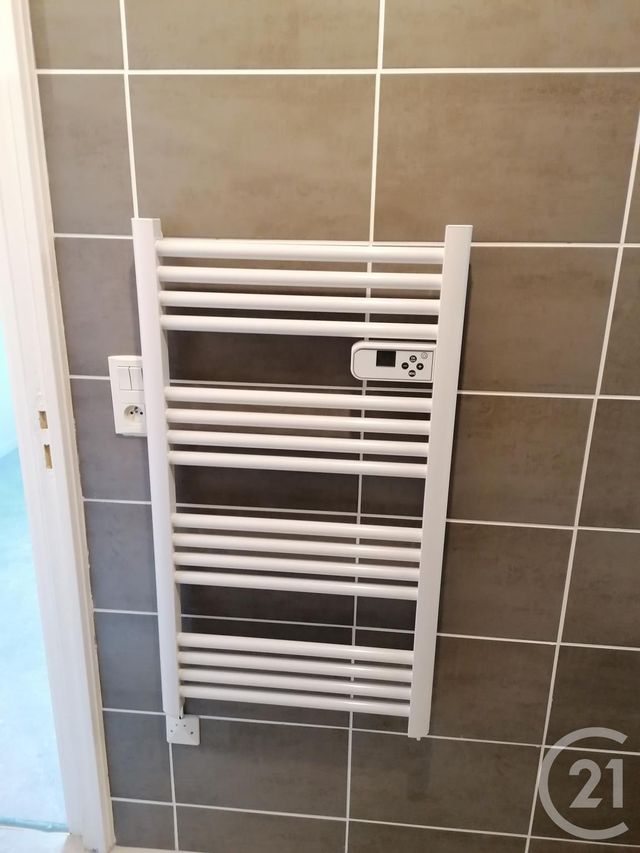 Afficher la photo en grand Appartement F2 à louer - 2 pièces - 30,03 m2 - Houlgate - 14 - BASSE-NORMANDIE
