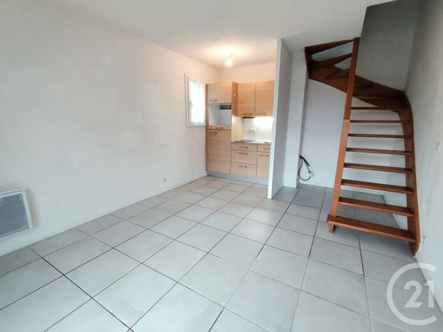 Afficher la photo en grand Appartement F2 à louer - 2 pièces - 30,03 m2 - Houlgate - 14 - BASSE-NORMANDIE