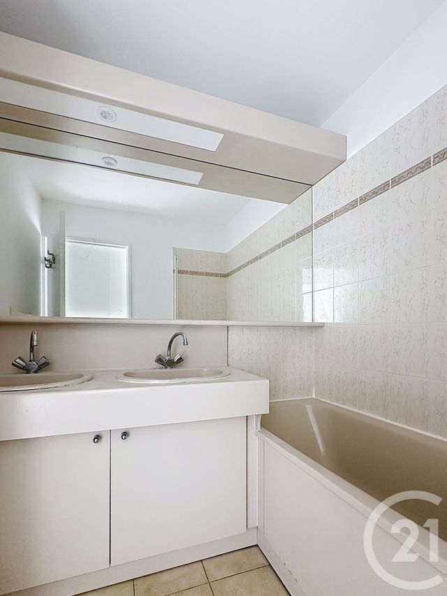 Appartement F3 &agrave; louer - 3 pi&egrave;ces - 67,62 m2 - Dives Sur Mer - 14 - BASSE-NORMANDIE