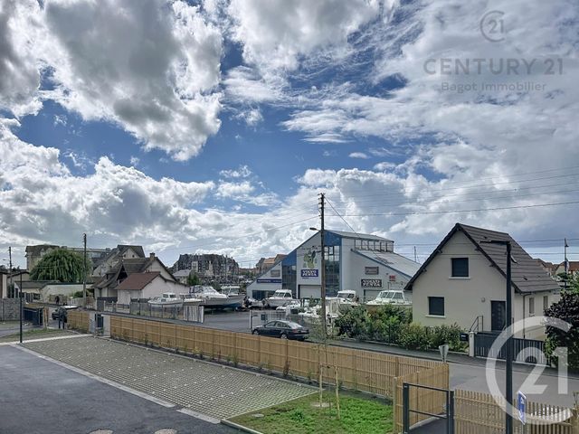 Appartement F4 &agrave; louer - 4 pi&egrave;ces - 81,41 m2 - Dives Sur Mer - 14 - BASSE-NORMANDIE