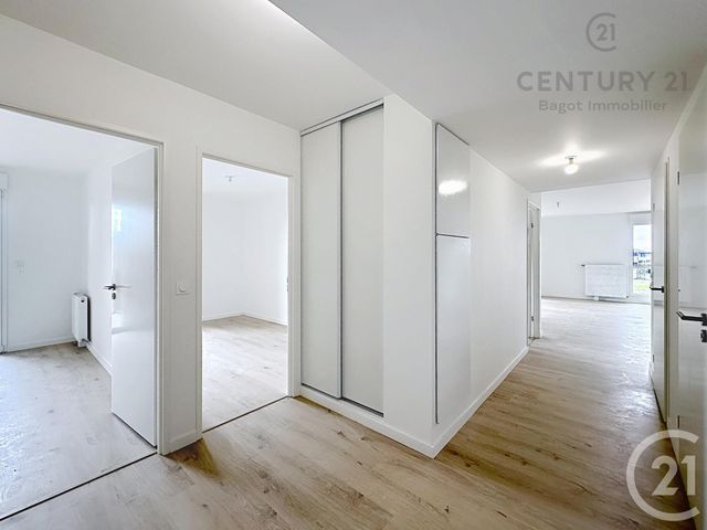Appartement F4 &agrave; louer - 4 pi&egrave;ces - 81,41 m2 - Dives Sur Mer - 14 - BASSE-NORMANDIE