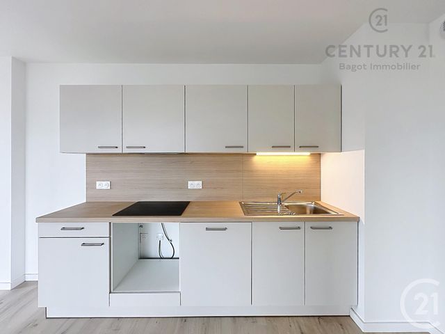 Appartement F4 &agrave; louer - 4 pi&egrave;ces - 81,41 m2 - Dives Sur Mer - 14 - BASSE-NORMANDIE