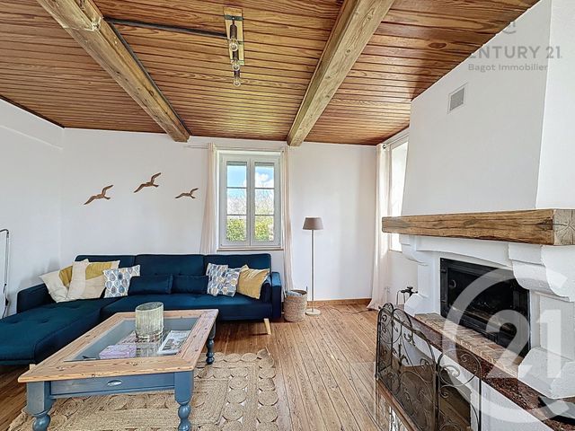 Maison &agrave; louer - 3 pi&egrave;ces - 84,09 m2 - Douville En Auge - 14 - BASSE-NORMANDIE