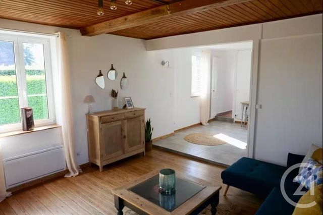 Maison &agrave; louer - 3 pi&egrave;ces - 84,09 m2 - Douville En Auge - 14 - BASSE-NORMANDIE