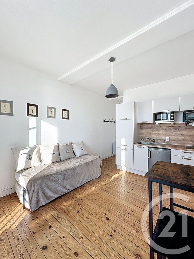 Appartement Studio &agrave; louer - 1 pi&egrave;ce - 18,15 m2 - Houlgate - 14 - BASSE-NORMANDIE