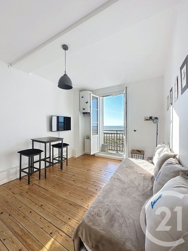Appartement Studio &agrave; louer - 1 pi&egrave;ce - 18,15 m2 - Houlgate - 14 - BASSE-NORMANDIE