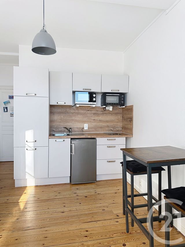 Appartement Studio &agrave; louer - 1 pi&egrave;ce - 18,15 m2 - Houlgate - 14 - BASSE-NORMANDIE