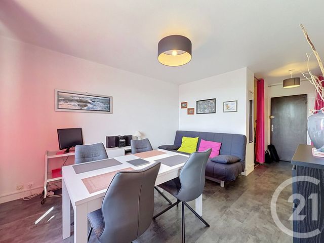 Appartement F2 + cabine &agrave; vendre - 2 pi&egrave;ces - 35,07 m2 - Houlgate - 14 - BASSE-NORMANDIE