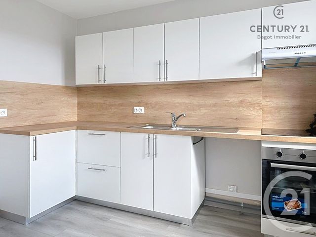 Appartement F4 &agrave; louer - 4 pi&egrave;ces - 90,58 m2 - Dives Sur Mer - 14 - BASSE-NORMANDIE