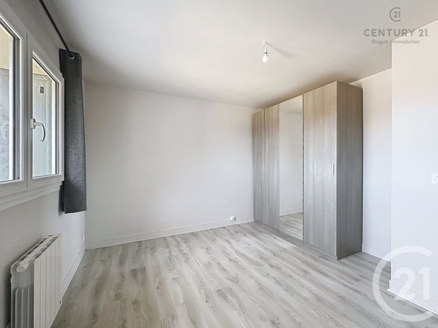 Appartement F4 &agrave; louer - 4 pi&egrave;ces - 90,58 m2 - Dives Sur Mer - 14 - BASSE-NORMANDIE