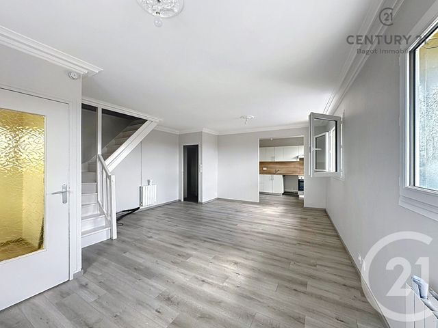 Appartement F4 &agrave; louer - 4 pi&egrave;ces - 90,58 m2 - Dives Sur Mer - 14 - BASSE-NORMANDIE