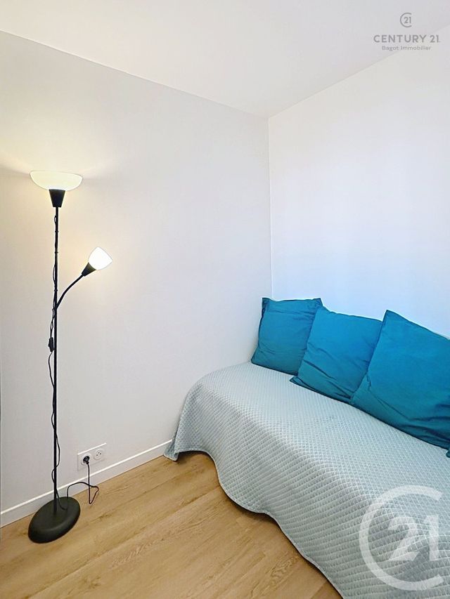 Appartement F2 + cabine &agrave; louer - 2 pi&egrave;ces - 35,91 m2 - Houlgate - 14 - BASSE-NORMANDIE