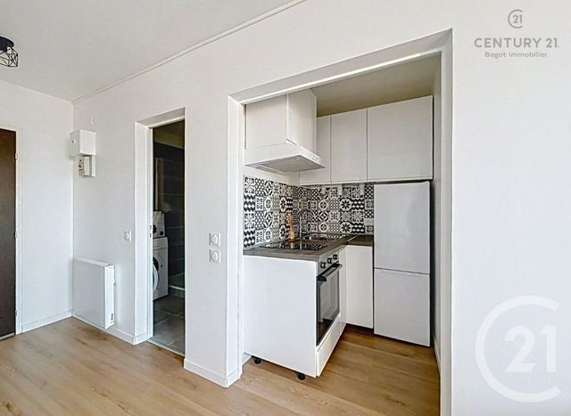 Appartement F2 + cabine &agrave; louer - 2 pi&egrave;ces - 35,91 m2 - Houlgate - 14 - BASSE-NORMANDIE