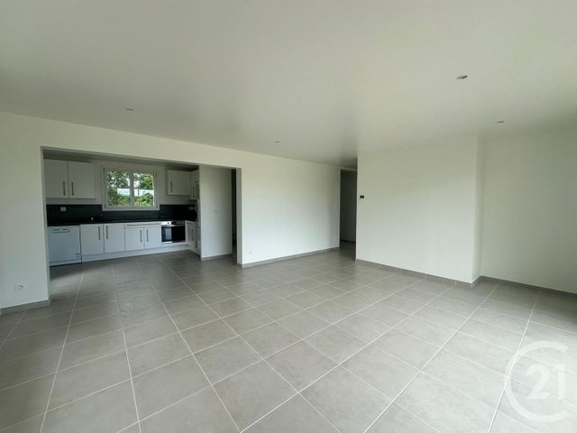 Maison à louer - 4 pièces - 107 m2 - Auberville - 14 - BASSE-NORMANDIE