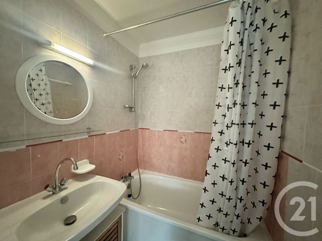 Afficher la photo en grand Appartement à louer - 2 pièces - 21,28 m2 - Villers Sur Mer - 14 - BASSE-NORMANDIE