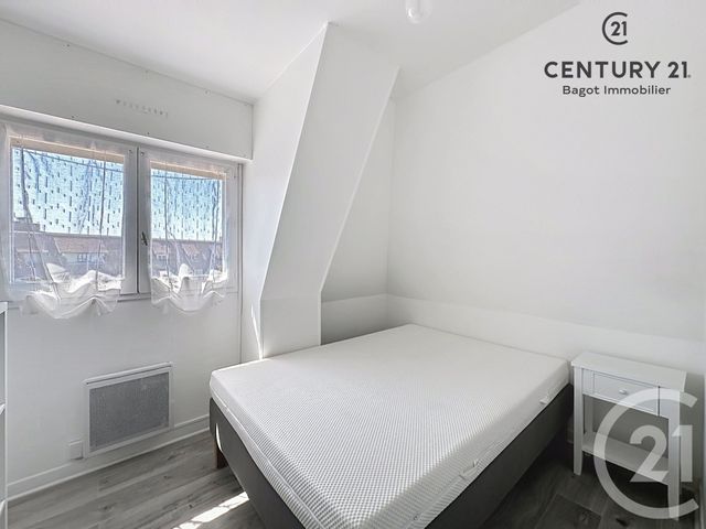 Appartement F2 &agrave; louer - 2 pi&egrave;ces - 27 m2 - Villers Sur Mer - 14 - BASSE-NORMANDIE