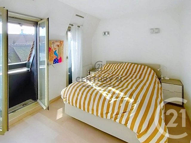 Appartement &agrave; louer - 2 pi&egrave;ces - 55 m2 - Deauville - 14 - BASSE-NORMANDIE