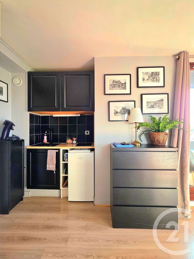 Appartement Studio &agrave; louer - 1 pi&egrave;ce - 20,40 m2 - Blonville Sur Mer - 14 - BASSE-NORMANDIE