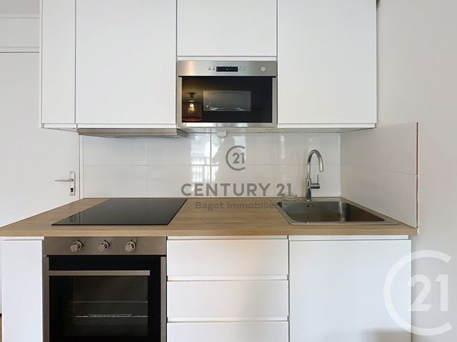 Appartement F2 &agrave; louer - 2 pi&egrave;ces - 25 m2 - Villers Sur Mer - 14 - BASSE-NORMANDIE