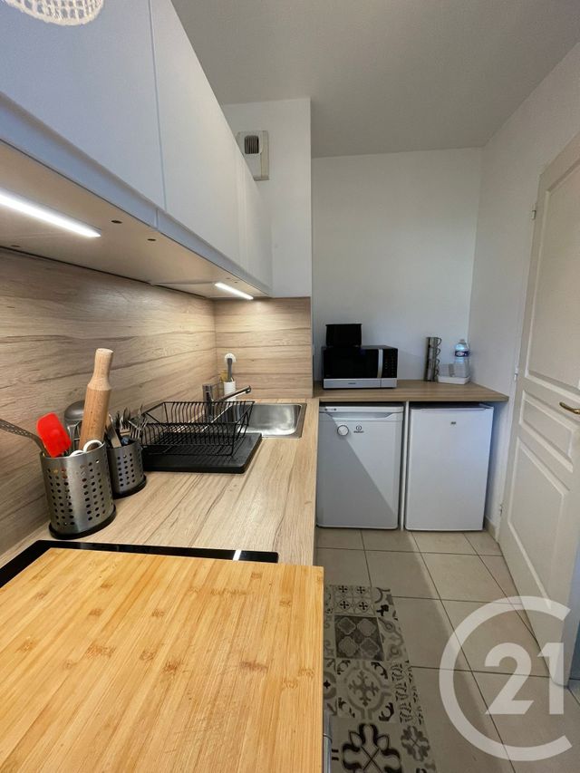 Maison &agrave; louer - 3 pi&egrave;ces - 62,78 m2 - Touques - 14 - BASSE-NORMANDIE