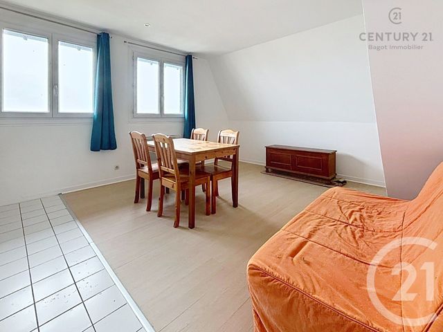 Appartement F2 &agrave; louer - 2 pi&egrave;ces - 28,90 m2 - Villers Sur Mer - 14 - BASSE-NORMANDIE