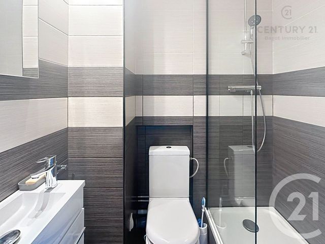 Appartement Studio &agrave; louer - 1 pi&egrave;ce - 20,08 m2 - Blonville Sur Mer - 14 - BASSE-NORMANDIE
