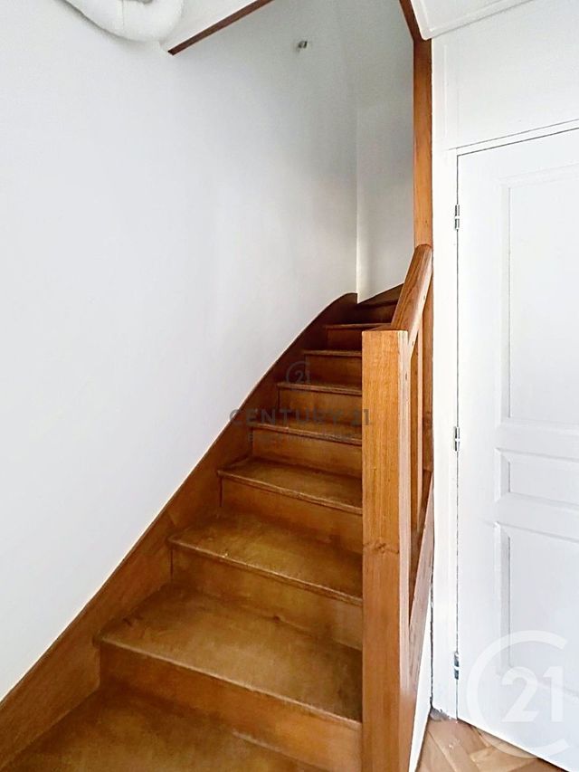 Appartement F4 &agrave; louer - 4 pi&egrave;ces - 65 m2 - Pont L Eveque - 14 - BASSE-NORMANDIE