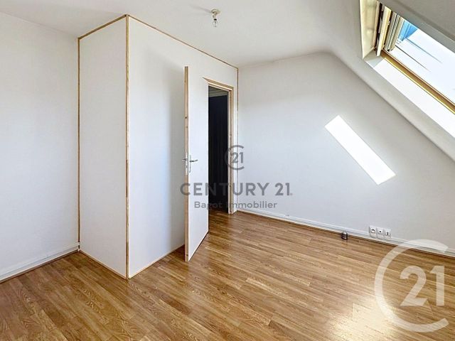 Appartement F4 &agrave; louer - 4 pi&egrave;ces - 65 m2 - Pont L Eveque - 14 - BASSE-NORMANDIE