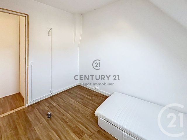 Appartement F4 &agrave; louer - 4 pi&egrave;ces - 65 m2 - Pont L Eveque - 14 - BASSE-NORMANDIE