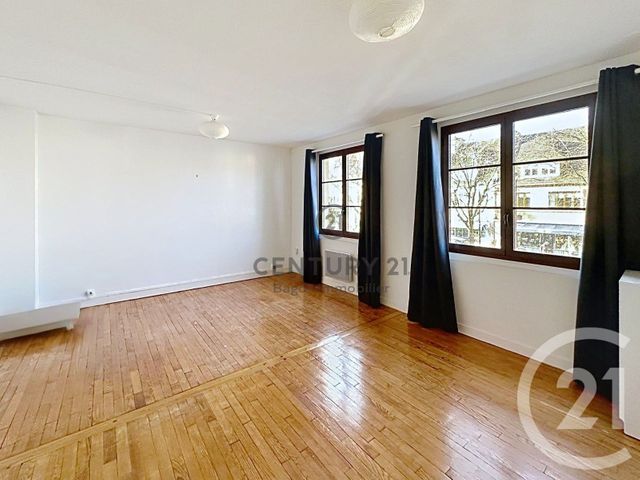 Appartement F4 &agrave; louer - 4 pi&egrave;ces - 65 m2 - Pont L Eveque - 14 - BASSE-NORMANDIE