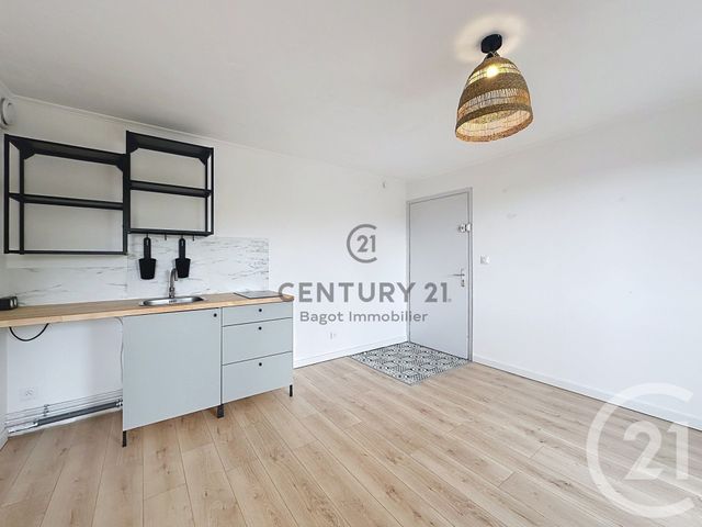 Appartement Studio &agrave; louer - 1 pi&egrave;ce - 24 m2 - Varaville - 14 - BASSE-NORMANDIE