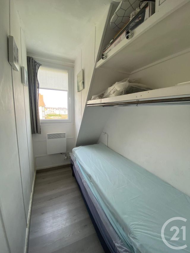 Appartement F2 + cabine &agrave; louer - 2 pi&egrave;ces - 28 m2 - Villers Sur Mer - 14 - BASSE-NORMANDIE