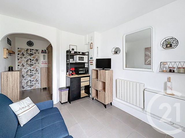 Appartement Studio &agrave; louer - 1 pi&egrave;ce - 15,09 m2 - Villers Sur Mer - 14 - BASSE-NORMANDIE
