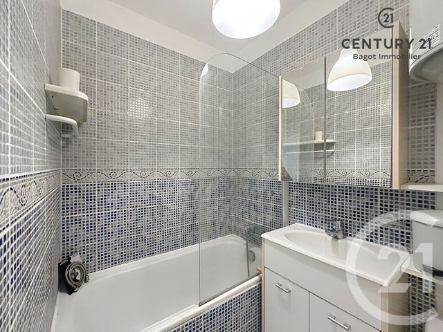 Appartement Studio &agrave; louer - 1 pi&egrave;ce - 19,20 m2 - Villers Sur Mer - 14 - BASSE-NORMANDIE