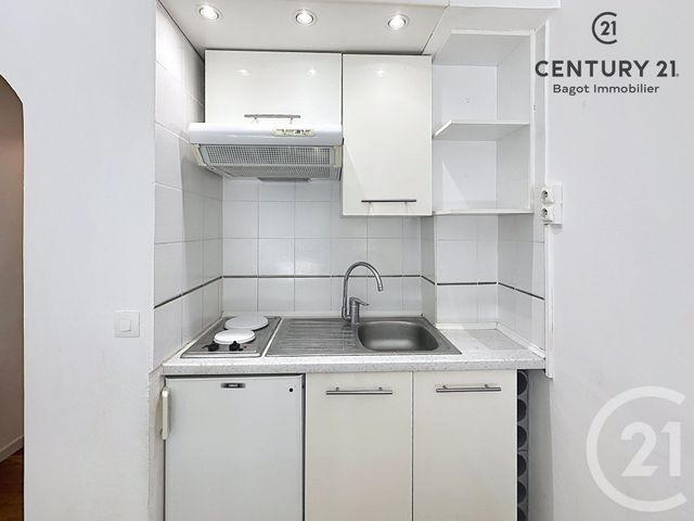 Appartement Studio &agrave; louer - 1 pi&egrave;ce - 19,20 m2 - Villers Sur Mer - 14 - BASSE-NORMANDIE