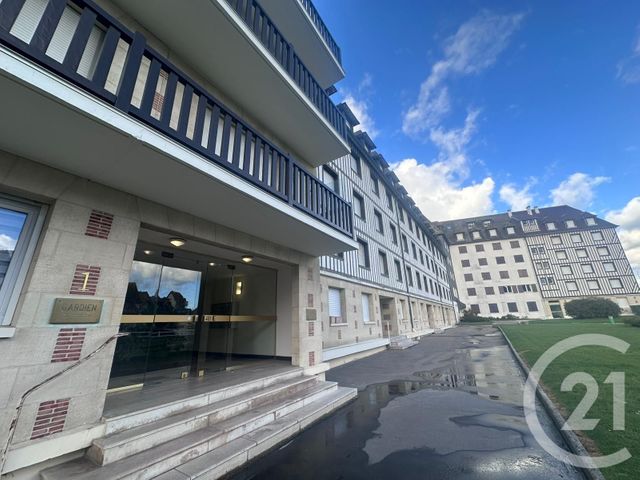 Appartement Studio &agrave; louer - 1 pi&egrave;ce - 30 m2 - Blonville Sur Mer - 14 - BASSE-NORMANDIE