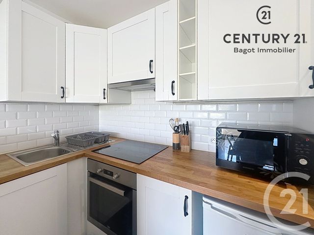 Appartement F2 &agrave; louer - 2 pi&egrave;ces - 36 m2 - Villers Sur Mer - 14 - BASSE-NORMANDIE