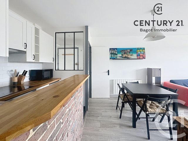 Appartement F2 &agrave; louer - 2 pi&egrave;ces - 36 m2 - Villers Sur Mer - 14 - BASSE-NORMANDIE