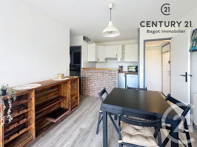 Appartement F2 &agrave; louer - 2 pi&egrave;ces - 36 m2 - Villers Sur Mer - 14 - BASSE-NORMANDIE